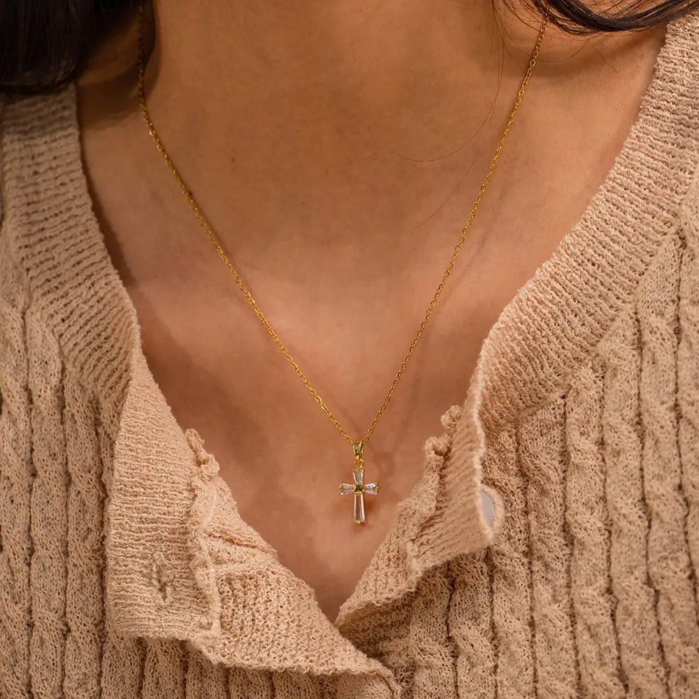 Pregare Necklace